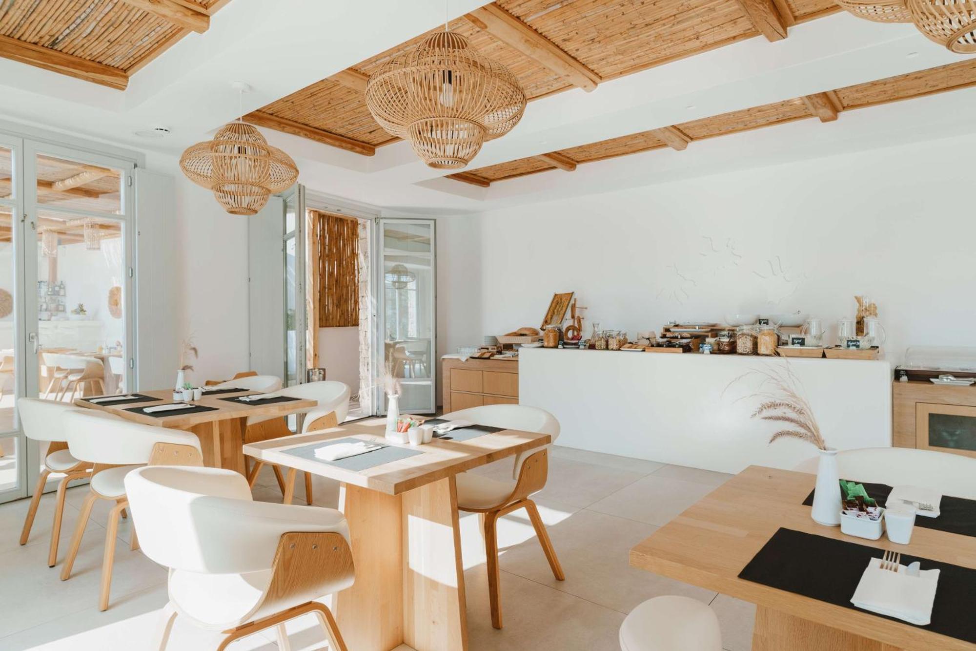 Hotel Radisson Blu Euphoria Resort, Mykonos 5*