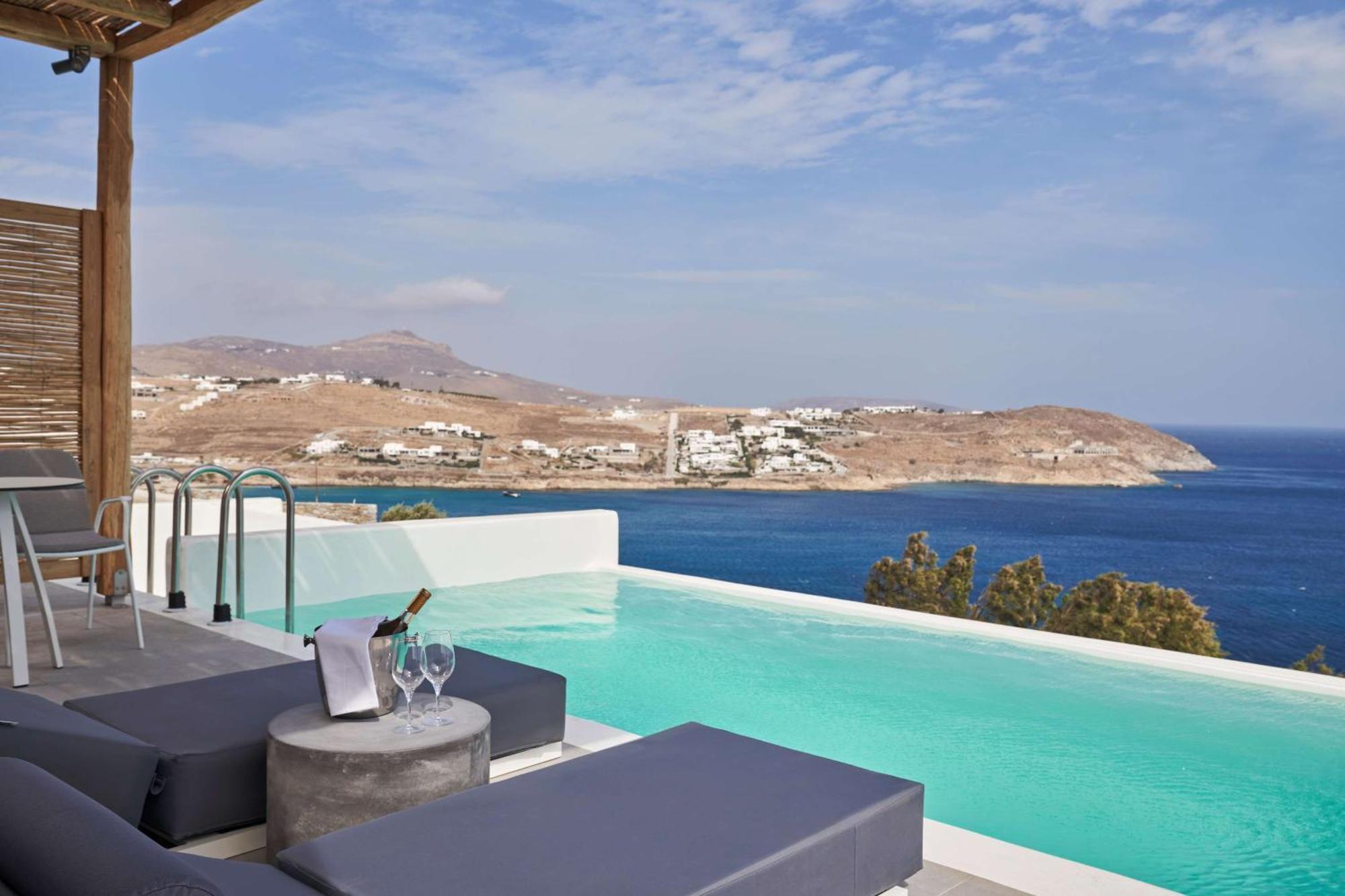 Hotel Radisson Blu Euphoria Resort, Mykonos 5*
