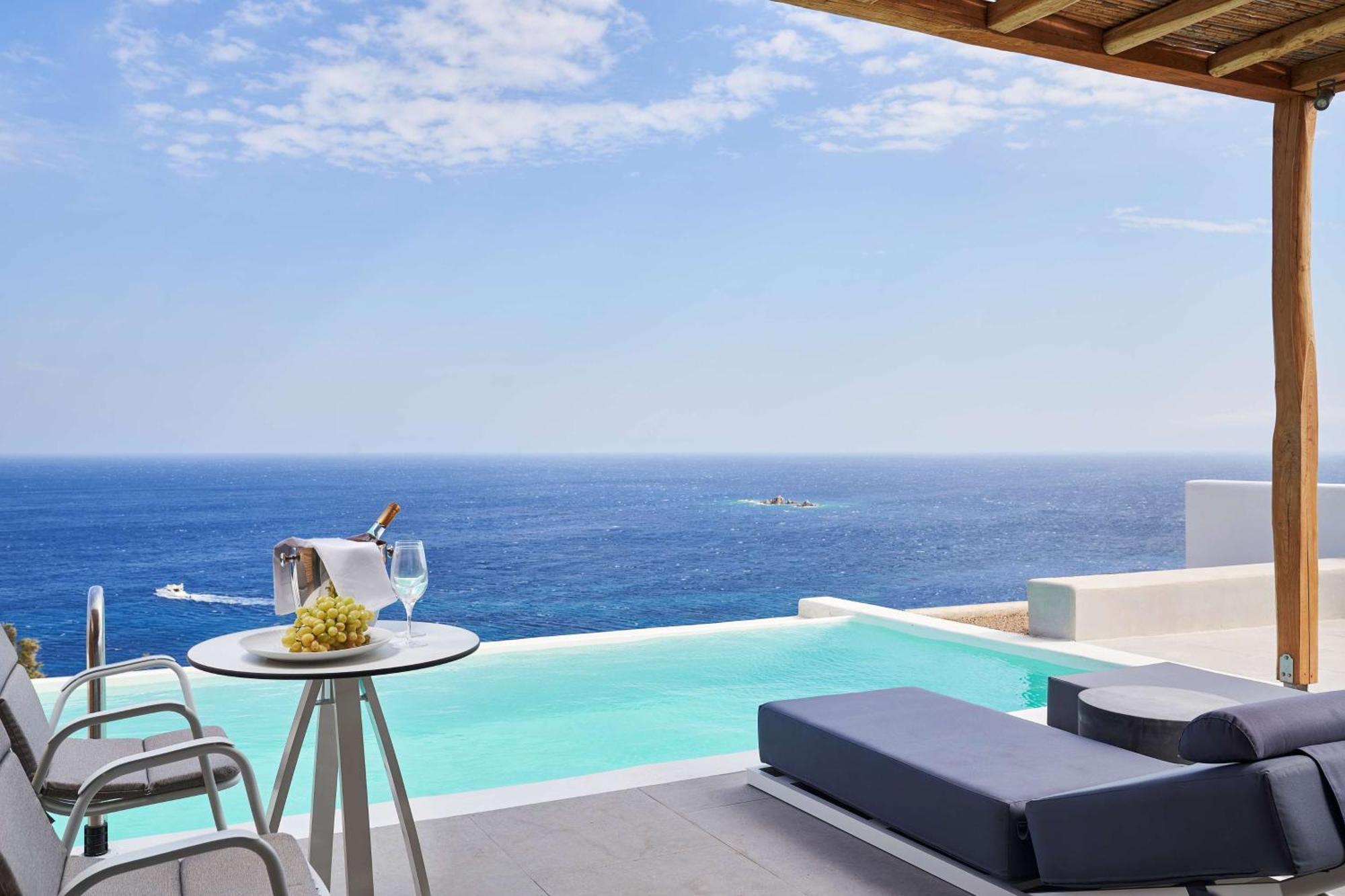 Radisson Blu Euphoria Resort, Mykonos 5* Kalo Livadi