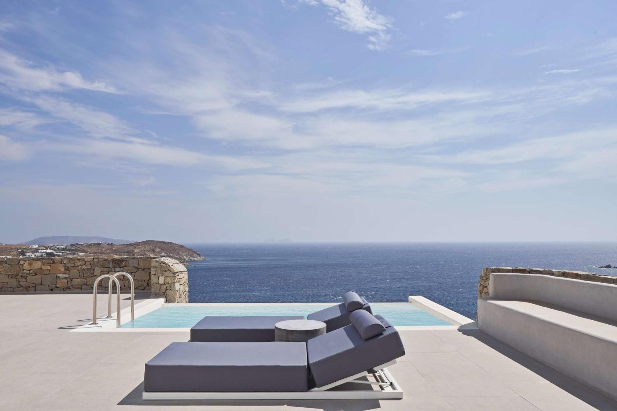 Radisson Blu Euphoria Resort, Mykonos 5*